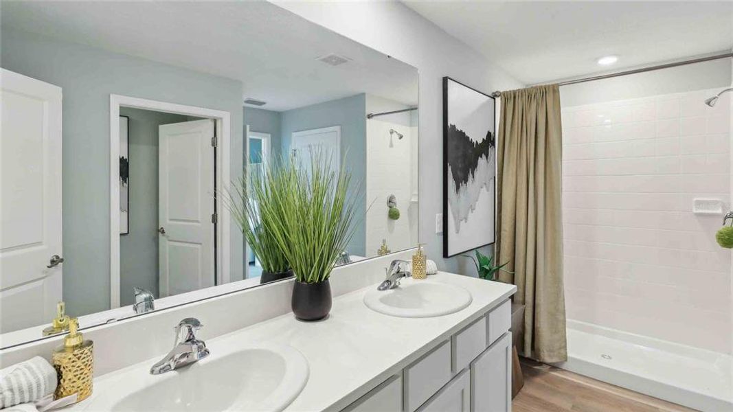 Furnished interior view inside a new home in Sherman Oaks, Brooksville (Image 15).