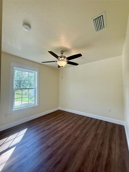 Spacious, unfurnished interior of a new home in , Williston (Image 11).