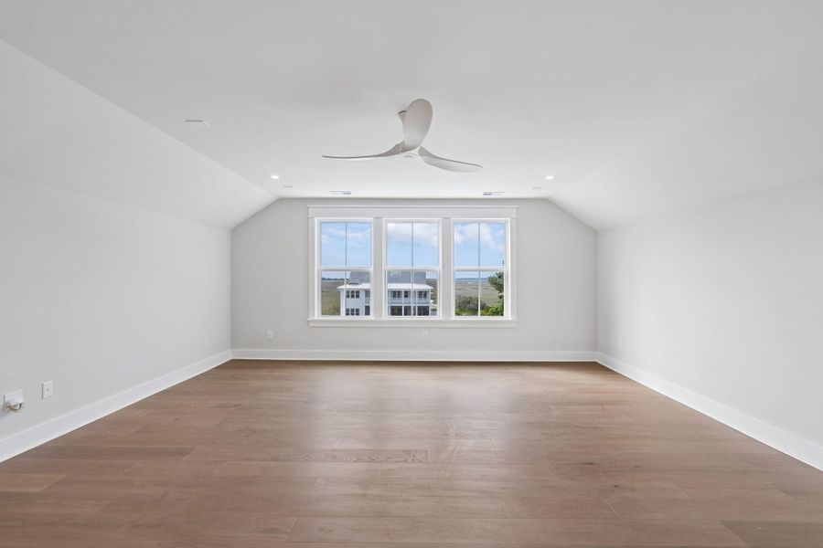 Spacious, unfurnished interior of a new home in Overlook at Copahee Sound, Awendaw (Image 18). Spacious, unfurnished interior of a new home in Overlook at Copahee Sound, Awendaw (Image 18).