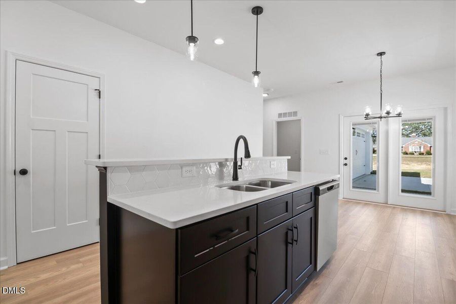 20-110 Mason St-19 20-110 Mason St-19