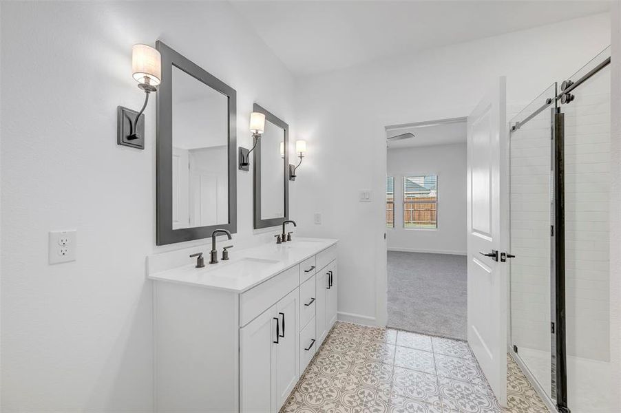 Furnished interior view inside a new home in Rolling Ridge, Van Alstyne (Image 11).