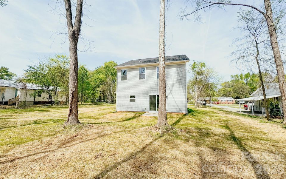 Exterior details and patio area of a home in , Harrisburg (Image 4).