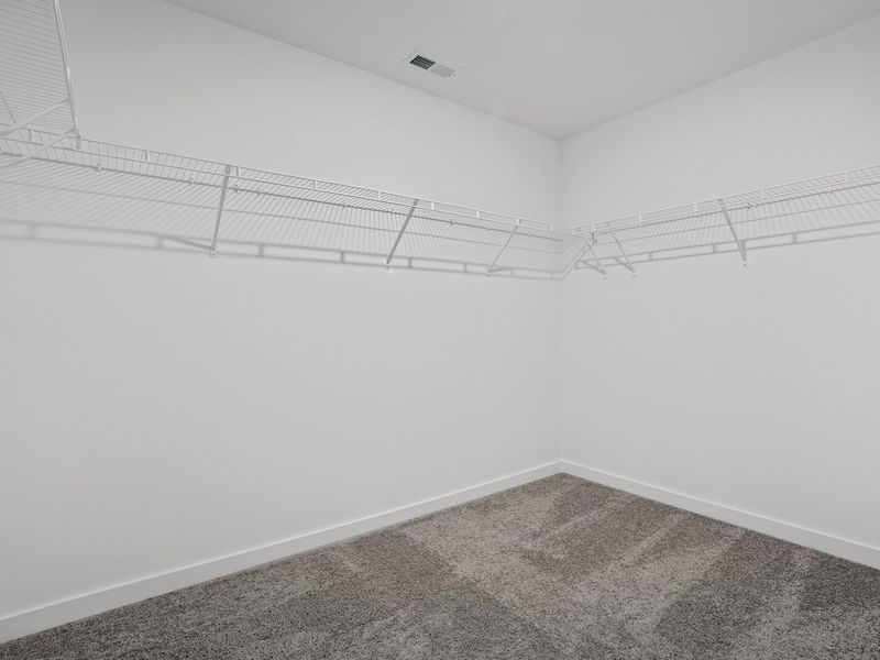 Spacious, unfurnished interior of a new home in Sage Farms, White House (Image 28).