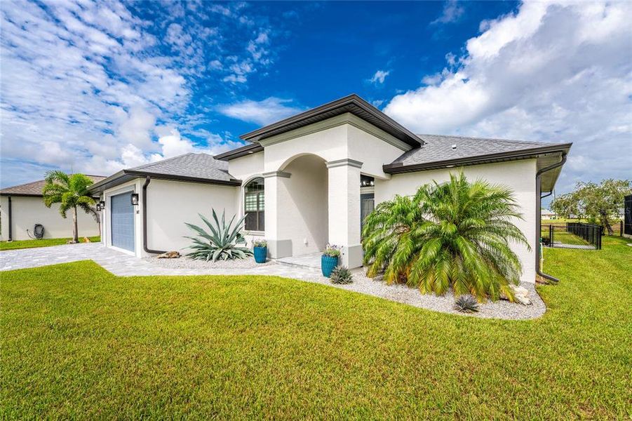 Exterior details and patio area of a home in , Rotonda West (Image 29).