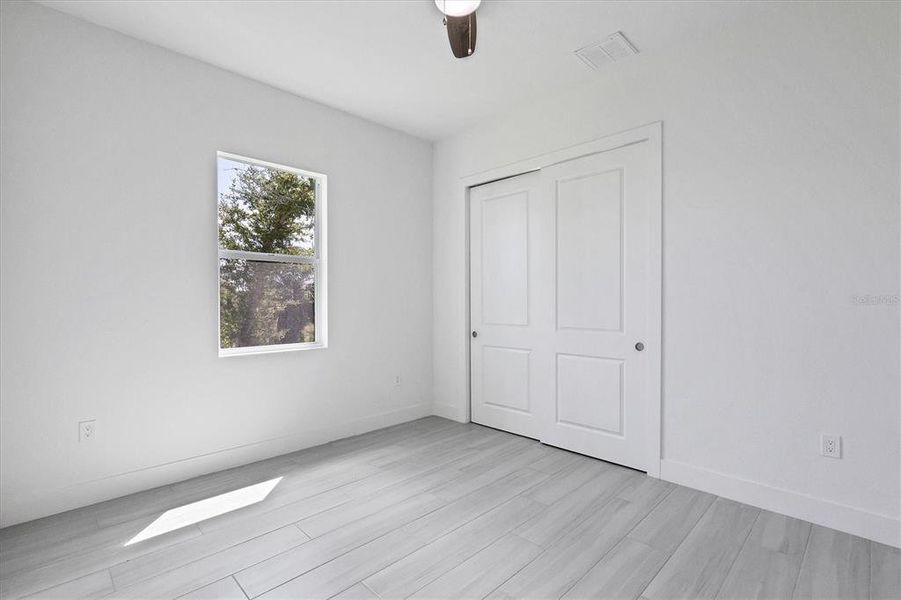 Spacious, unfurnished interior of a new home in , Port Charlotte (Image 16).