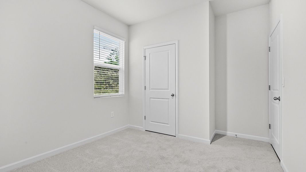 Spacious, unfurnished interior of a new home in Bellemeade Landing, Augusta (Image 27).