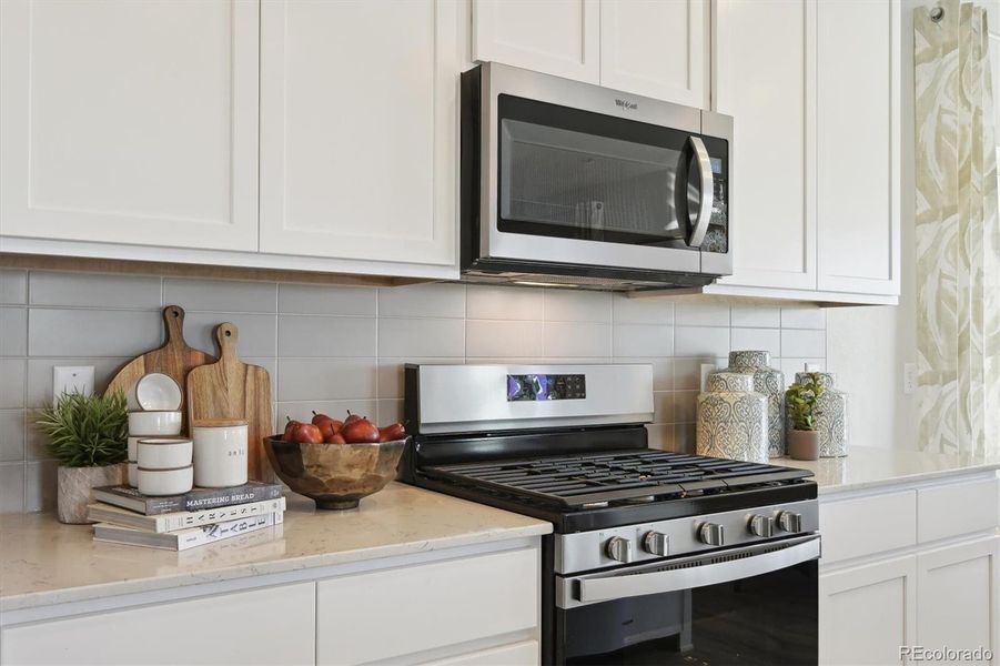 Close-up of interior finishes inside a home in Legato, Commerce City (Image 19).