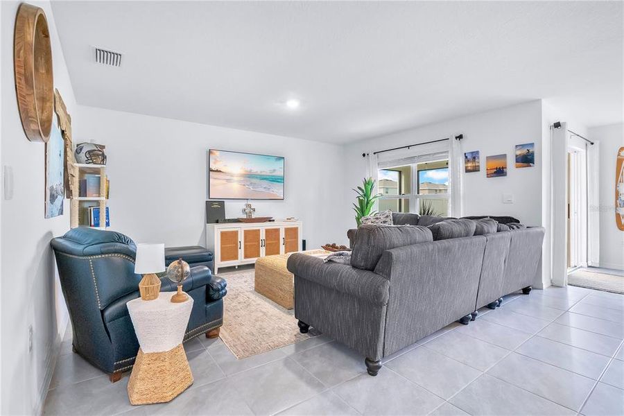 Furnished interior view inside a new home in North Park Isle, Plant City (Image 5).