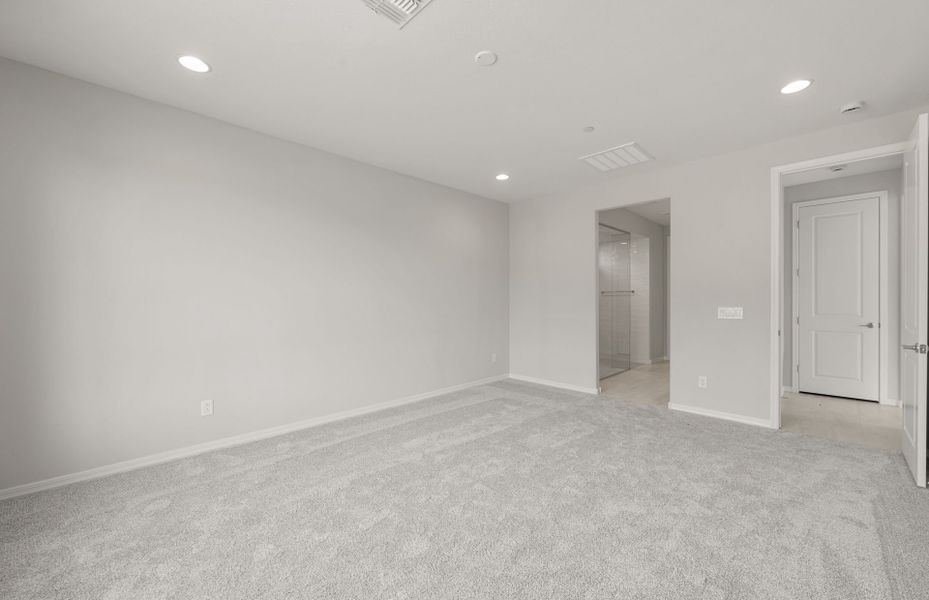 Spacious, unfurnished interior of a new home in Foothills at Northpointe, Peoria (Image 24).