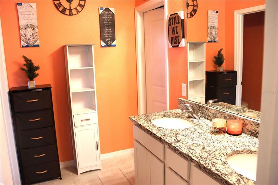 Furnished interior view inside a new home in , Winter Haven (Image 11).