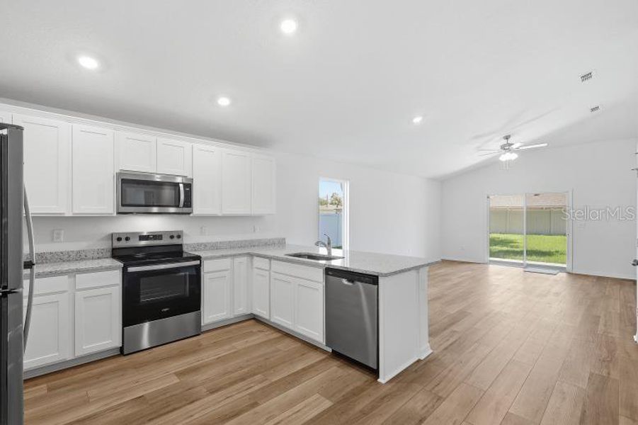 Furnished interior view inside a new home in Palm Coast, Palm Coast (Image 7).