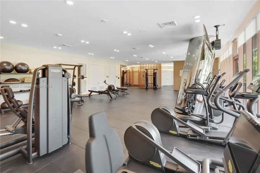 Community amenities in Mr. C Residences, Miami (Image 37). Community amenities in Mr. C Residences, Miami (Image 37).