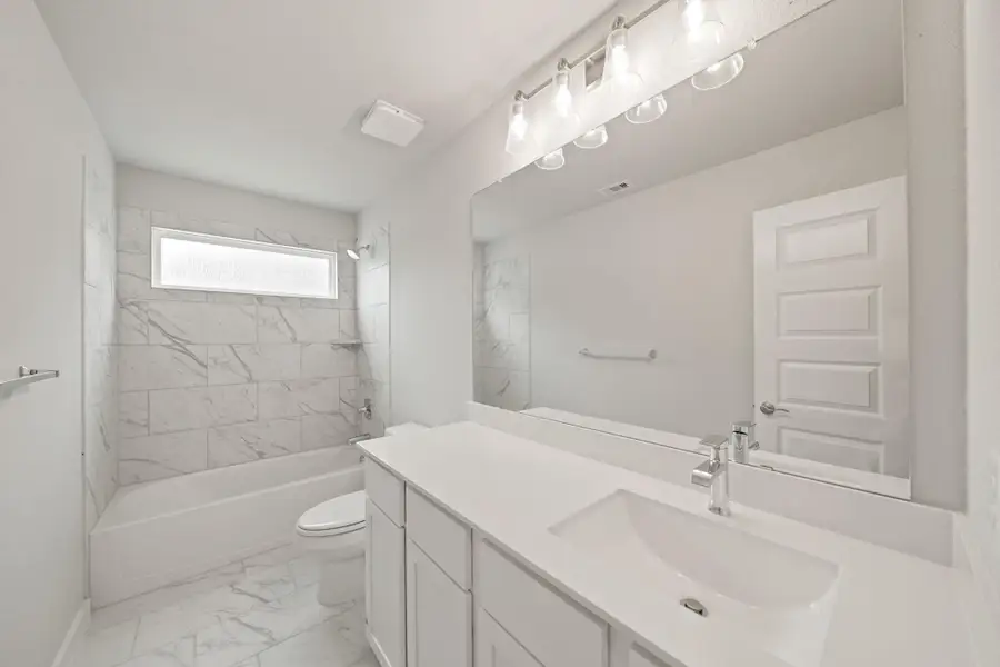 Furnished interior view inside a new home in Barton Creek Ranch, Conroe (Image 3). Furnished interior view inside a new home in Barton Creek Ranch, Conroe (Image 3).