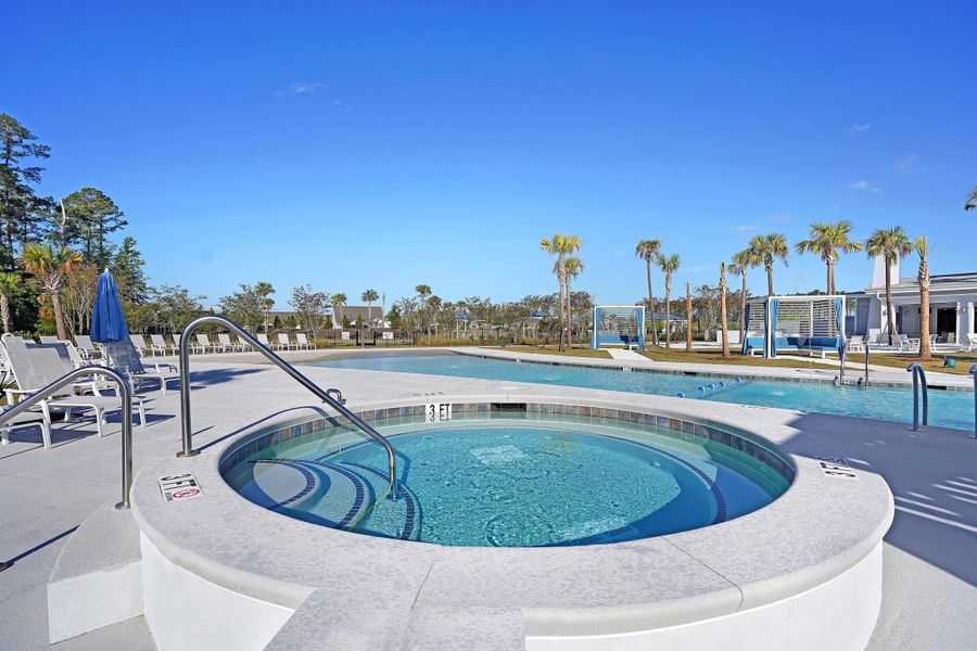 Community amenities in , Summerville (Image 41).