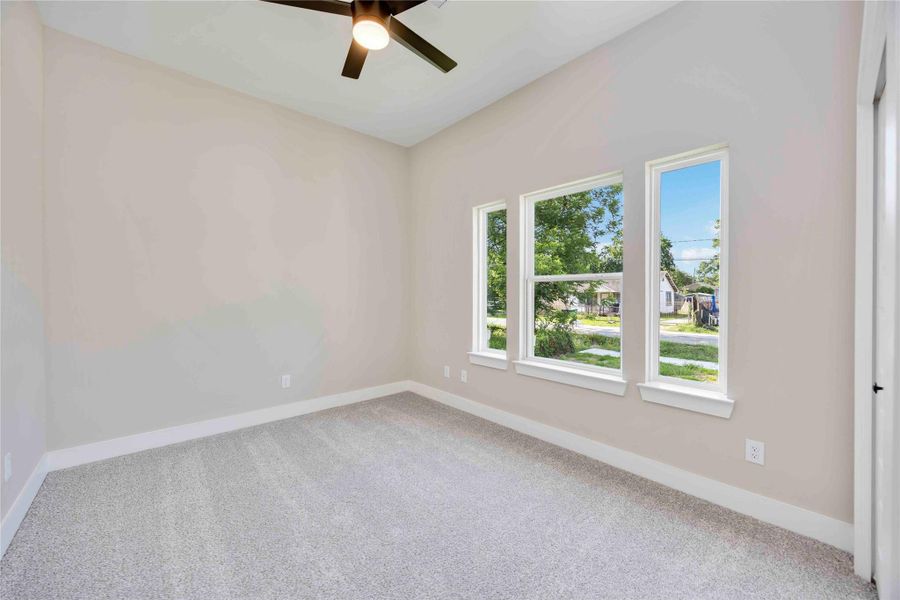 Secondary Bedroom 2 Secondary Bedroom 2