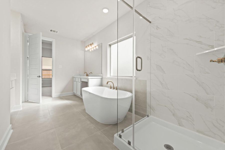 Representative image. Features, specifications, selections and colors may vary. Representative image. Features, specifications, selections and colors may vary.