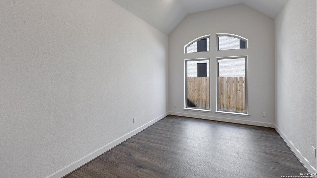 Spacious, unfurnished interior of a new home in Alsatian Oaks 60', Castroville (Image 21). Spacious, unfurnished interior of a new home in Alsatian Oaks 60', Castroville (Image 21).