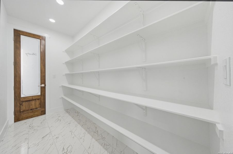 Spacious, unfurnished interior of a new home in , Mico (Image 33).
