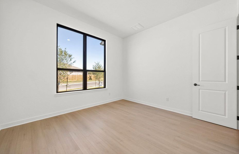 Spacious, unfurnished interior of a new home in 6 Creeks, Kyle (Image 20). Spacious, unfurnished interior of a new home in 6 Creeks, Kyle (Image 20).