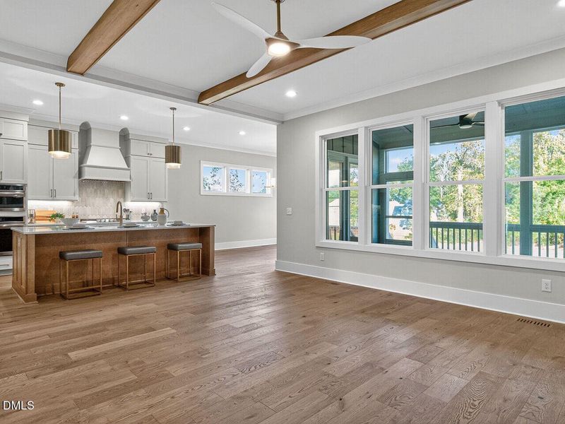 009-1280x960-living-room