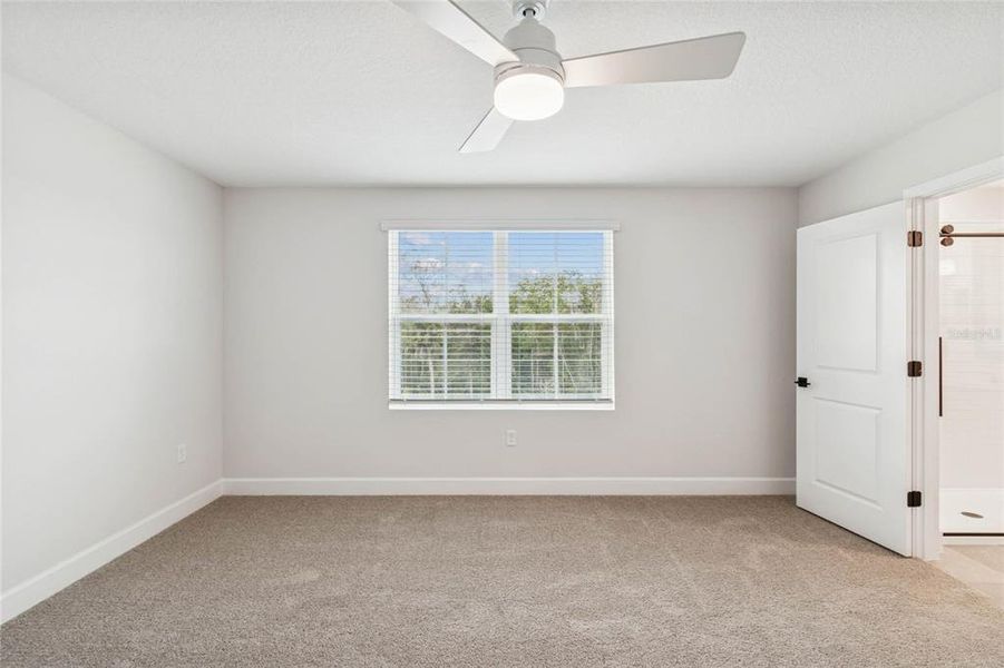 Spacious, unfurnished interior of a new home in Aspire at Canter Creek, Davenport (Image 27).