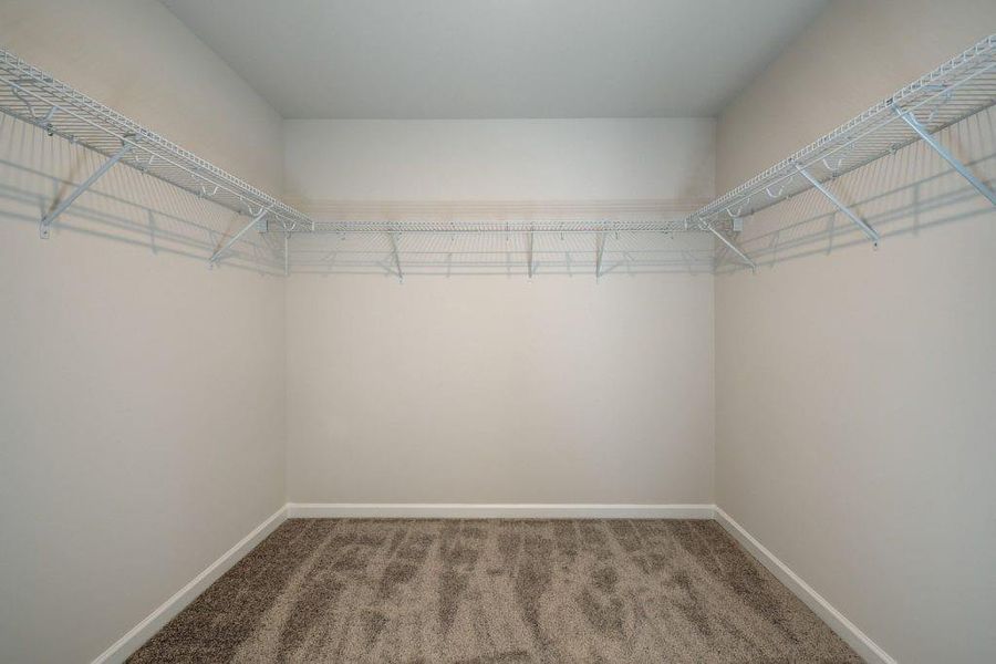Spacious, unfurnished interior of a new home in Summerlin, Winder (Image 20).