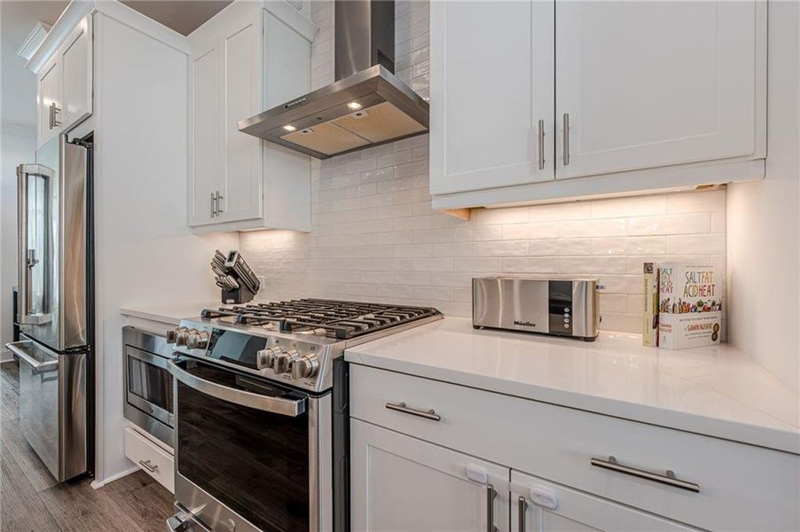 Furnished interior view inside a new home in , Suwanee (Image 11).
