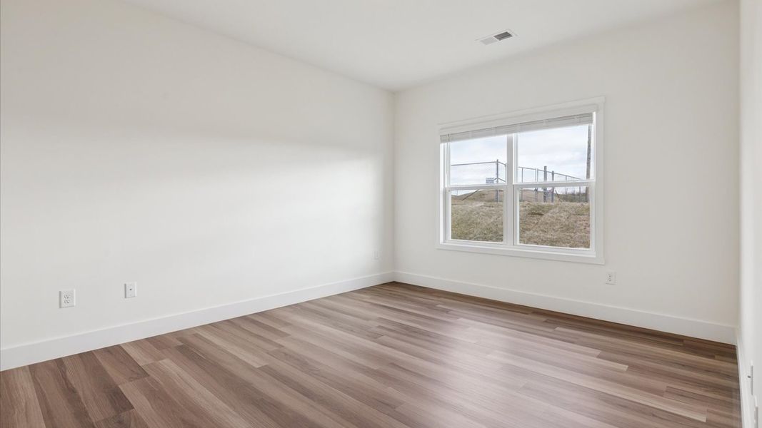 Spacious, unfurnished interior of a new home in Millstone Village, Morristown (Image 19).