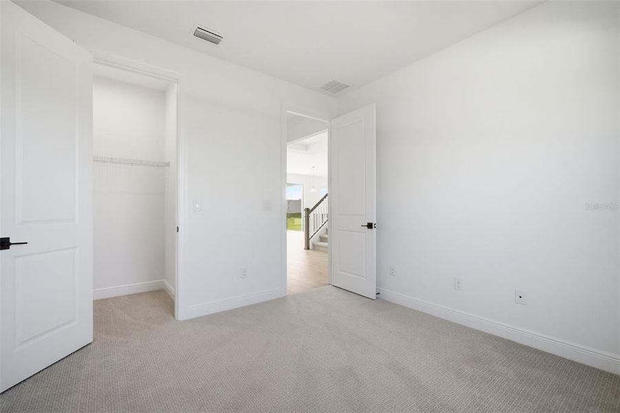 Spacious, unfurnished interior of a new home in Fieldstone, Plant City (Image 55).