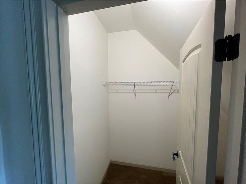 Image 36 of a home in .