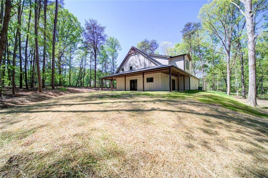 Exterior details and patio area of a home in , Dawsonville (Image 27).