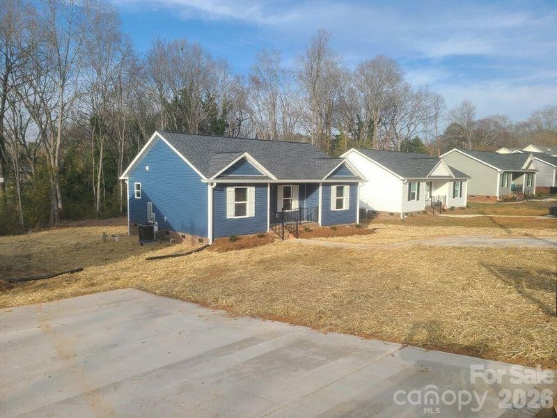Exterior details and patio area of a home in , Chester (Image 5).