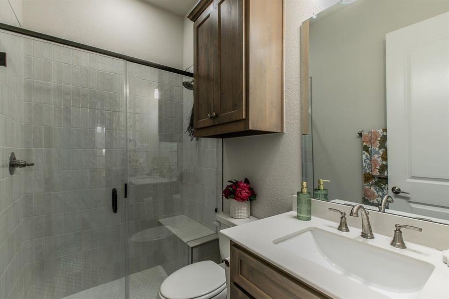 Furnished interior view inside a new home in , Lorena (Image 14).