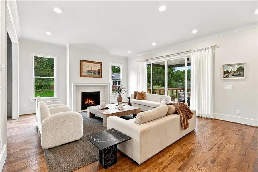 Furnished interior view inside a new home in , Smyrna (Image 73).
