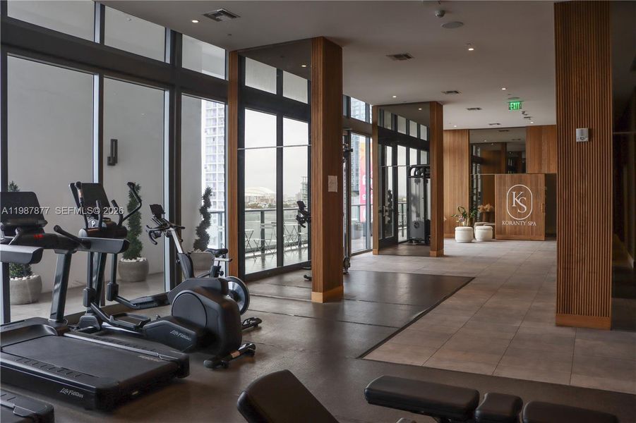 Community amenities in , Miami (Image 13).