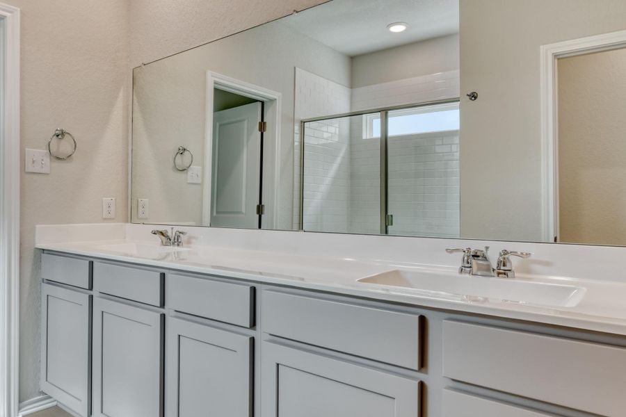 Representative furnished interior of a home built from the McKinney by Ashton Woods in Meadows at Hennersby Hollow 40's, San Antonio (Image 8).
