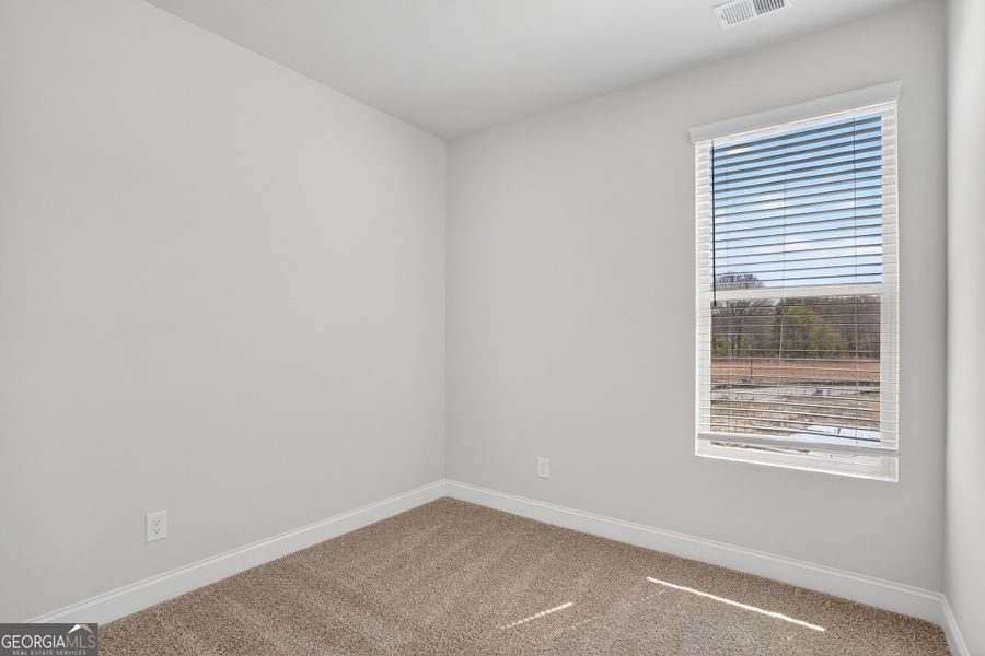 Spacious, unfurnished interior of a new home in Morning Creek Forest, South Fulton (Image 16).