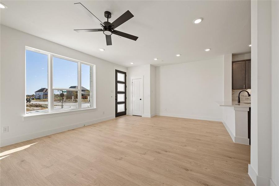 Spacious, unfurnished interior of a new home in Talia, Mesquite (Image 17).