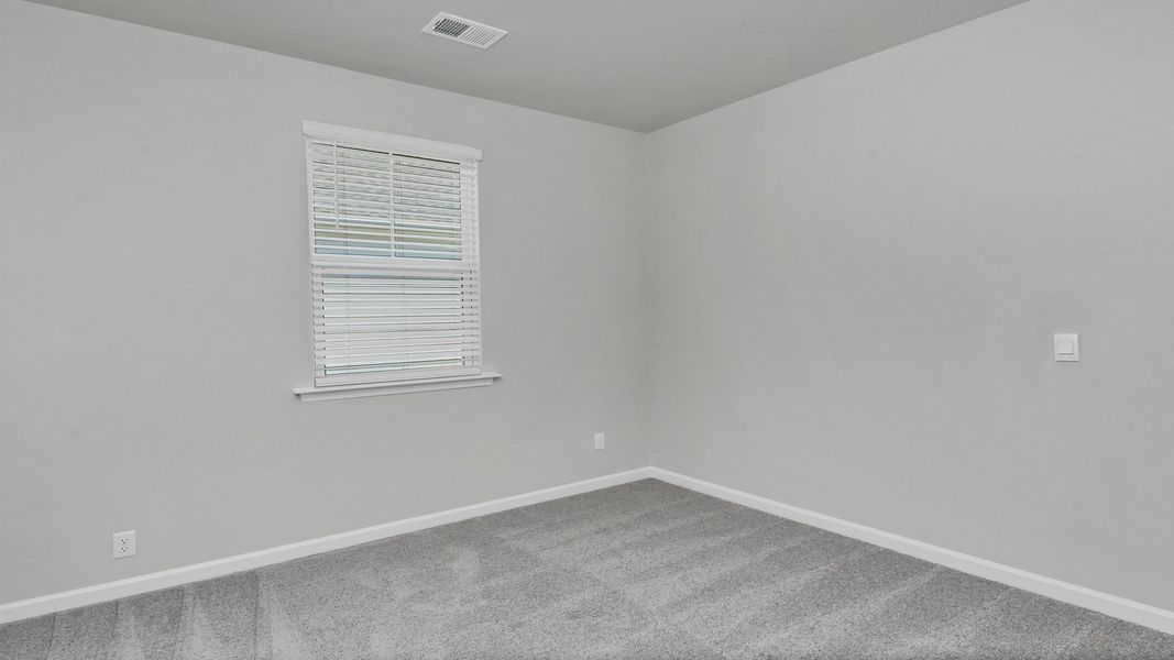Spacious, unfurnished interior of a new home in Sease's Pond, Gilbert (Image 17).