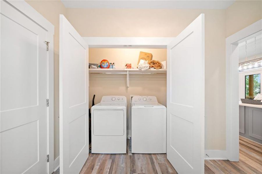 Furnished interior view inside a new home in , Waleska (Image 29).