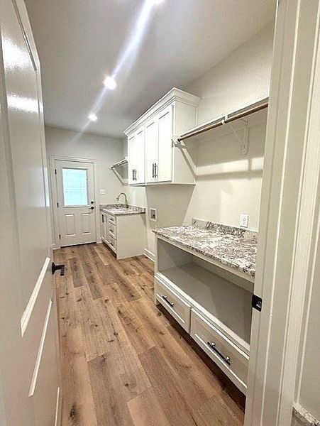 Furnished interior view inside a new home in , Abilene (Image 17).