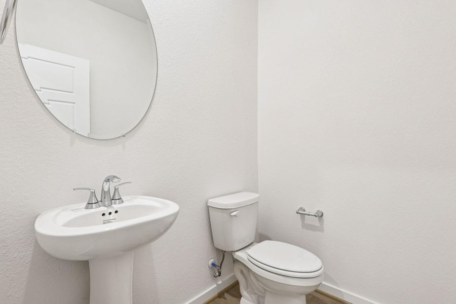 Furnished interior view inside a new home in Southwinds, Baytown (Image 16).