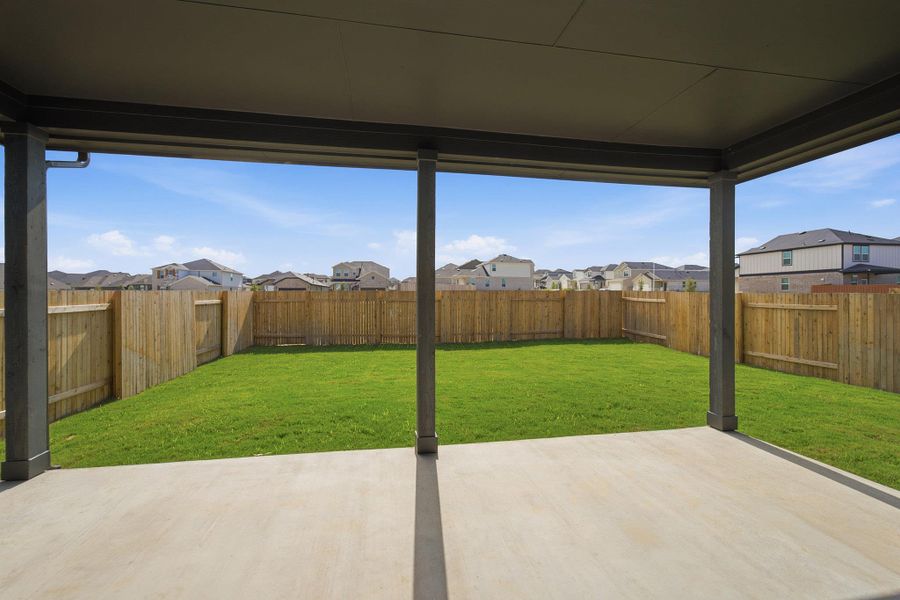 Exterior details and patio area of a home in Sunfield, Buda (Image 25).