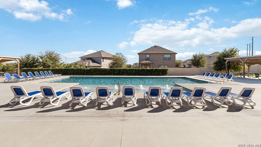 Community amenities in Hunters Ranch, San Antonio (Image 35).