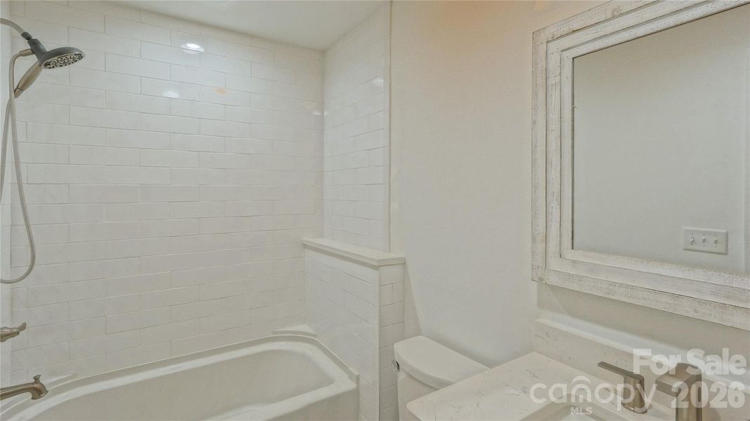 Image 36 of a home in .