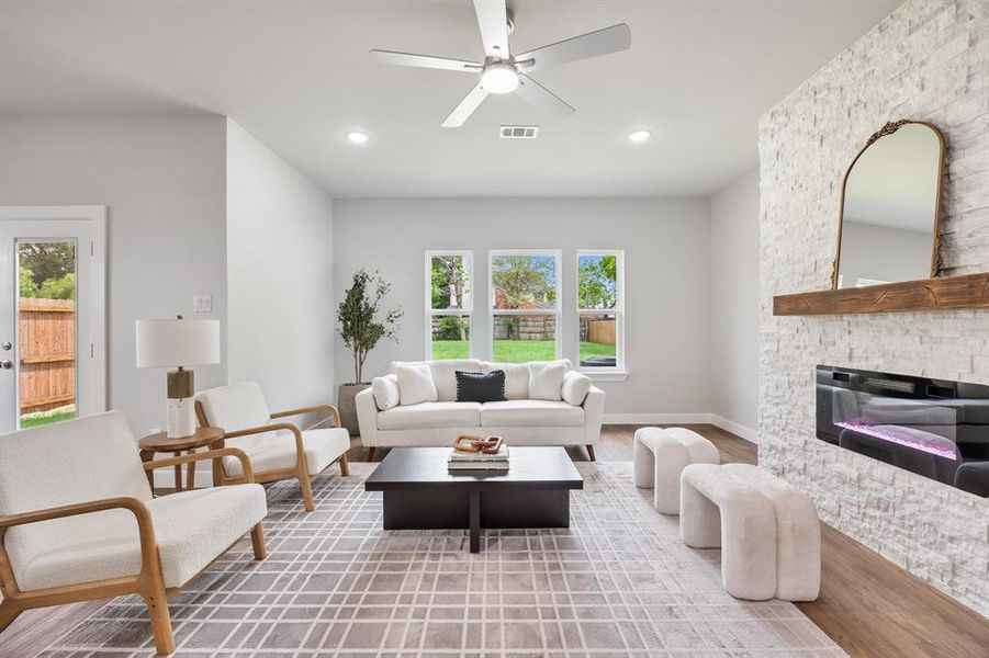 Furnished interior view inside a new home in , Dallas (Image 13).