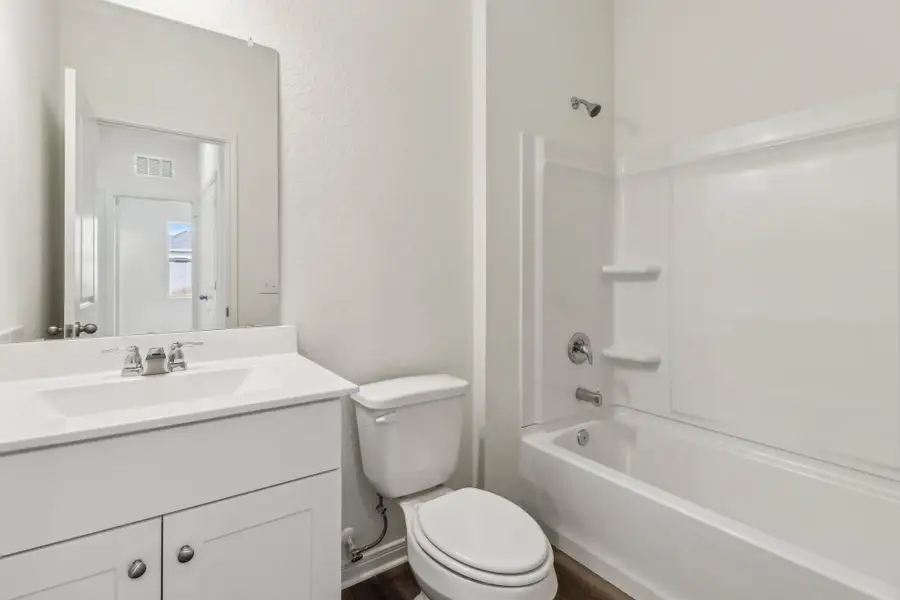 Representative furnished interior of a home built from the Comet by Starlight Homes in Andalusia, Loris (Image 14).