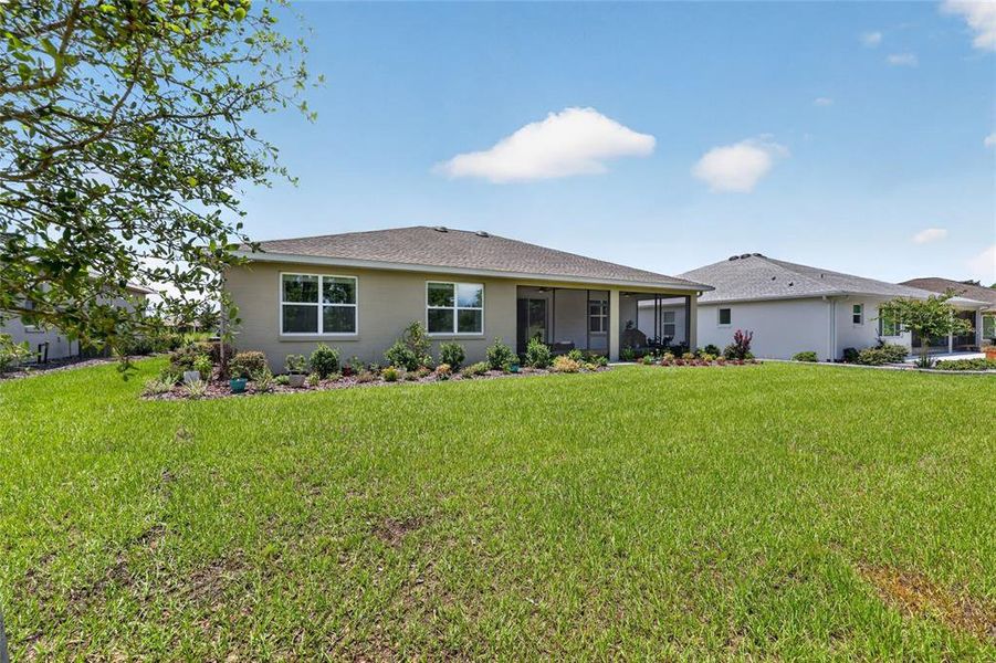 Exterior details and patio area of a home in , Ocala (Image 27).