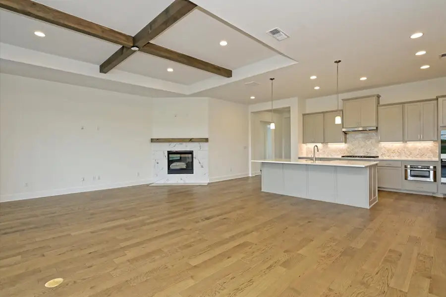 Representative unfurnished interior of a home built from the Llano II by Giddens Homes in Whispering Wind, Bertram (Image 104). Representative unfurnished interior of a home built from the Llano II by Giddens Homes in Whispering Wind, Bertram (Image 104).