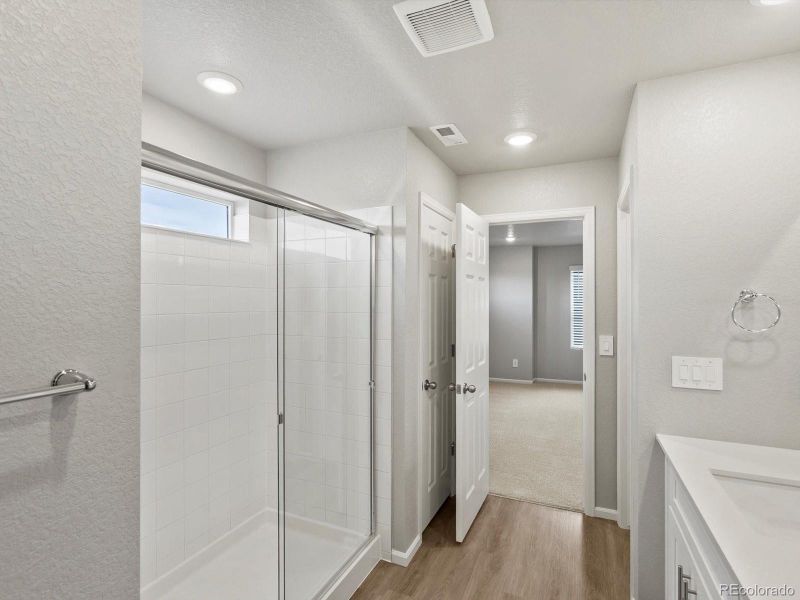 Image 29 of a home in Ridgeline Vista: The Flora Collection. Image 29 of a home in Ridgeline Vista: The Flora Collection.